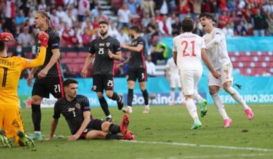 EURO 2020 Son 16 Turu’nda tarihi maç! Hırvatistan’ı 5-3 mağlup eden İspanya, çeyrek finale yükseldi