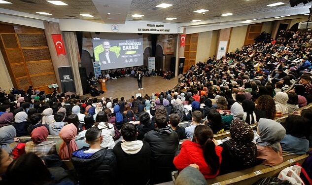 Nevşehir Belediyesi’nden Gençlere YKS Öncesi Gri Koç Motivasyonu