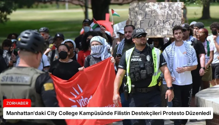Manhattan’daki City College Kampüsünde Filistin Destekçileri Protesto Düzenledi
